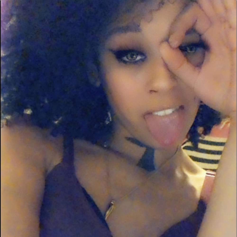 Meet your Posher, Paige